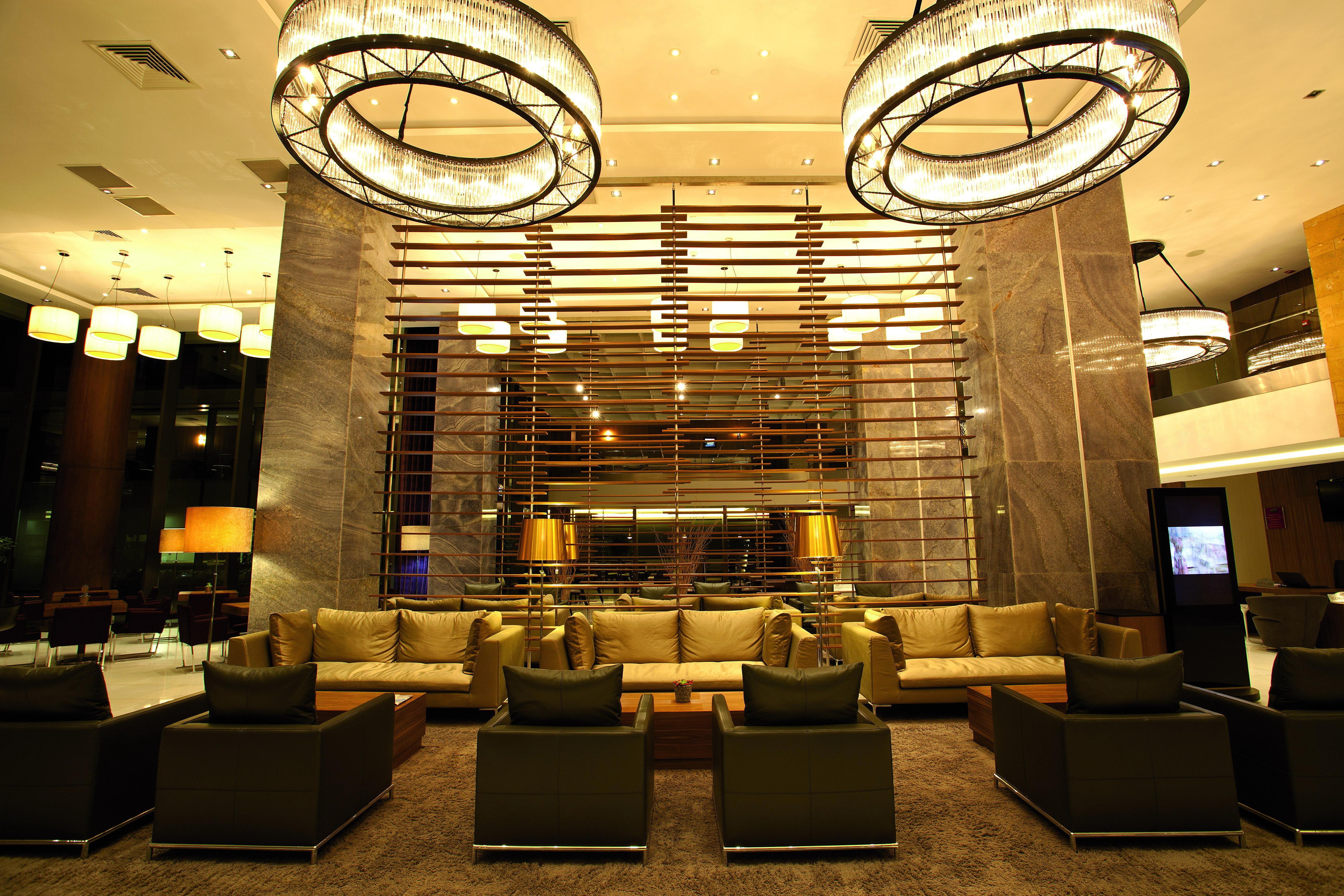 Hotel Crowne Plaza Istanbul Harbiye By Ihg Exterior foto The lobby of the hotel