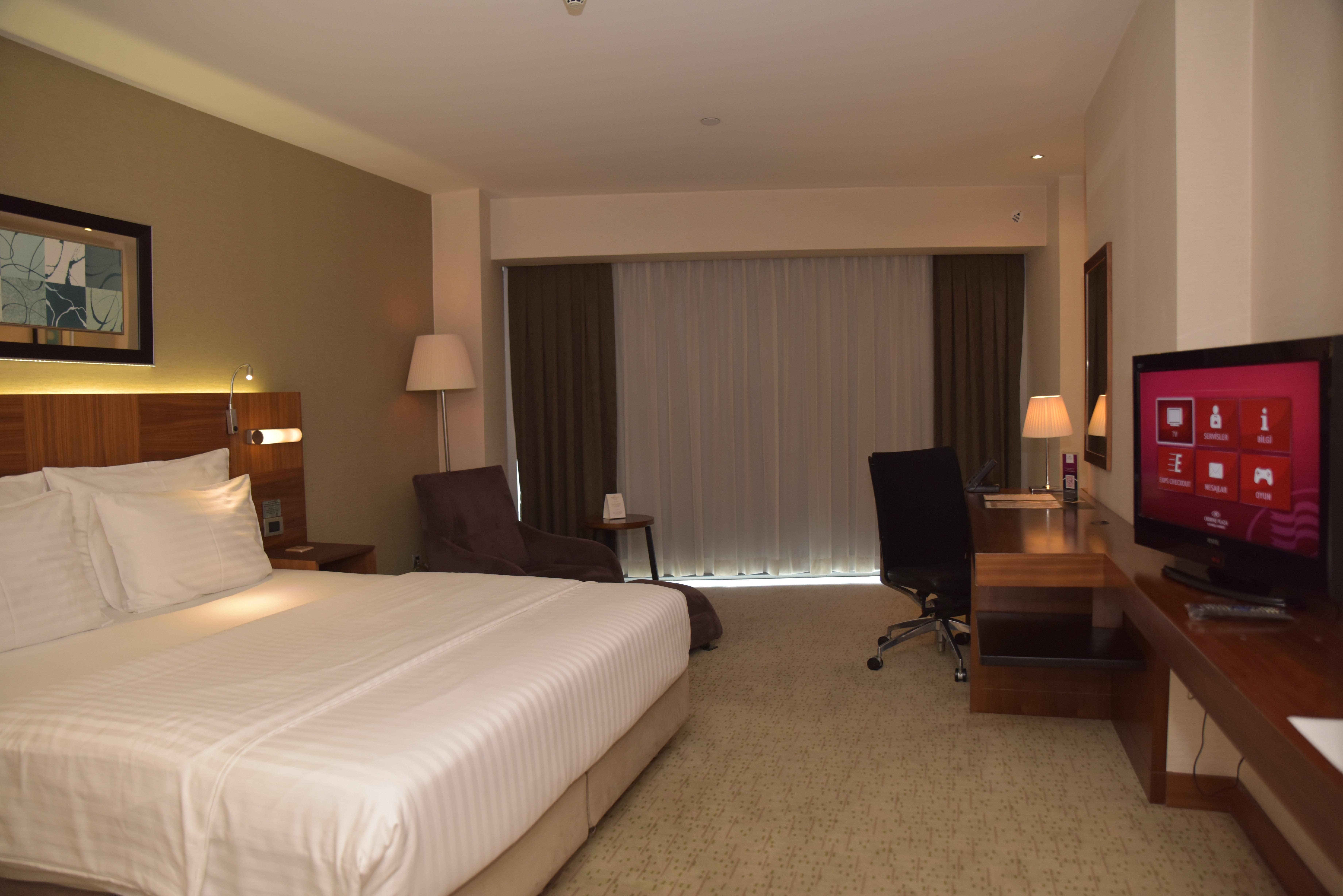 Hotel Crowne Plaza Istanbul Harbiye By Ihg Exterior foto A room at the hotel