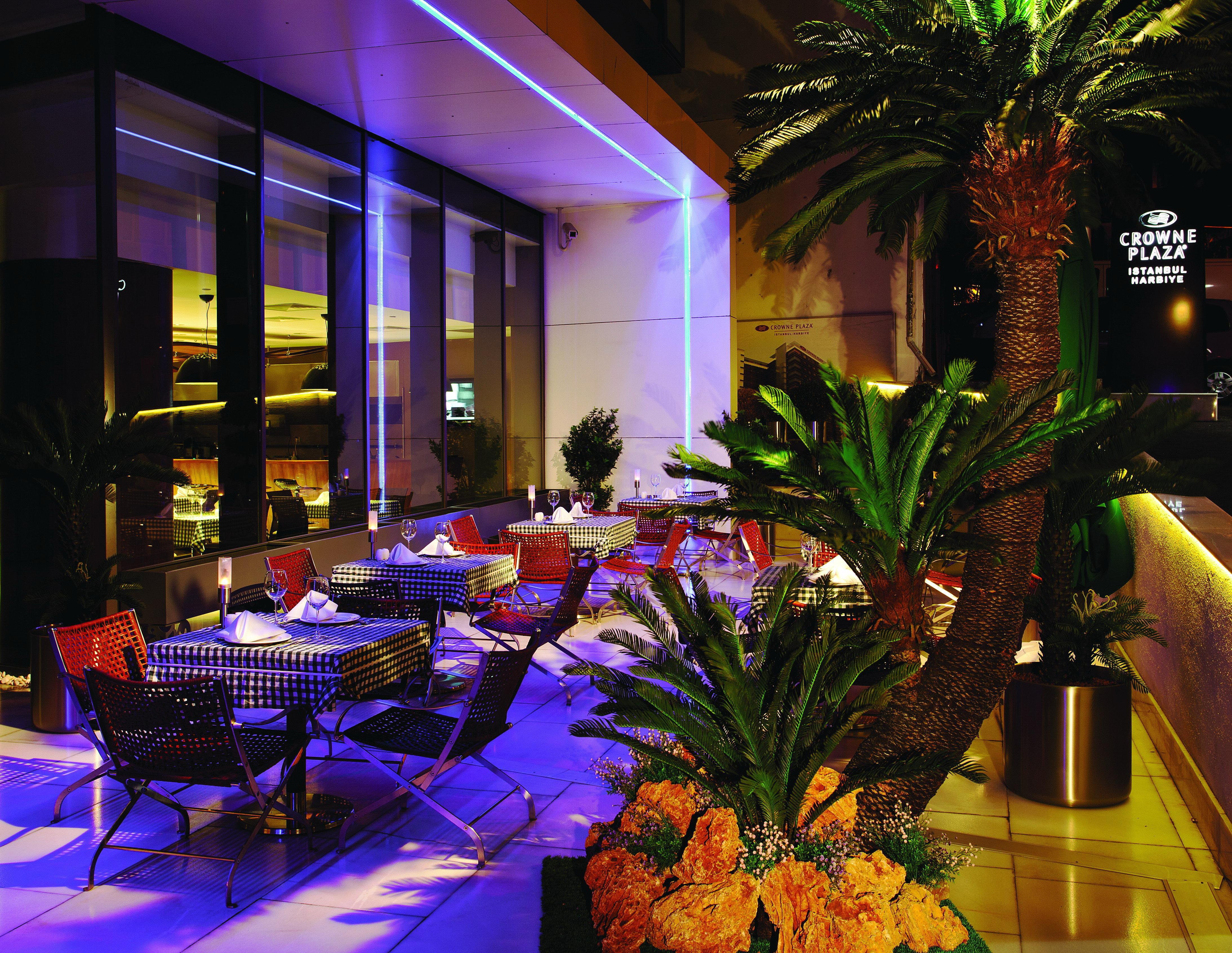 Hotel Crowne Plaza Istanbul Harbiye By Ihg Exterior foto The Crown Plaza Hotel
